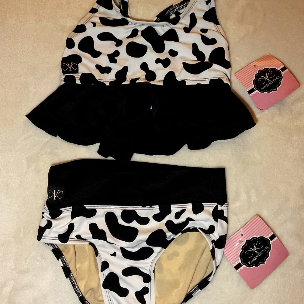 Kandi Kouture 2 piece dancewear, Girls size Child X-Large,black and white